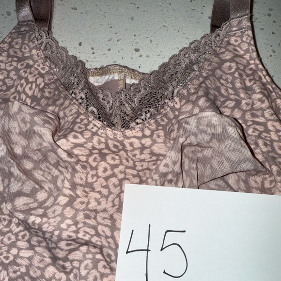 Ruby Ribbon Full Support Cami - size 40 - Picture 3 of 3